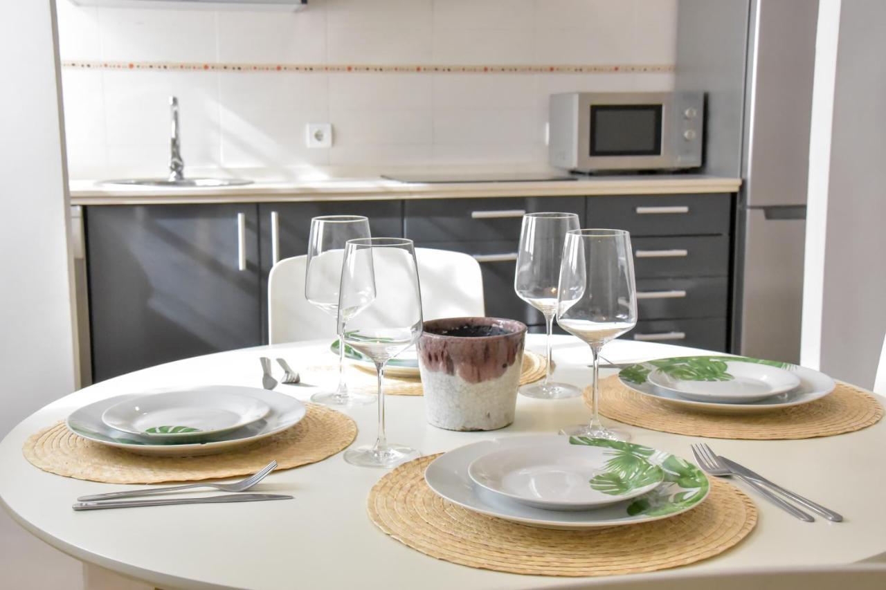 New! Retro Apartment In Central Neighbourhood Sevilla Buitenkant foto