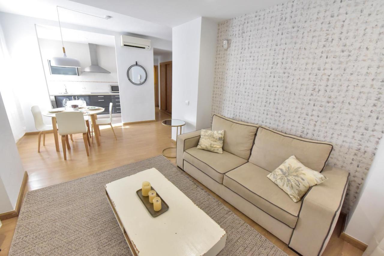 New! Retro Apartment In Central Neighbourhood Sevilla Buitenkant foto